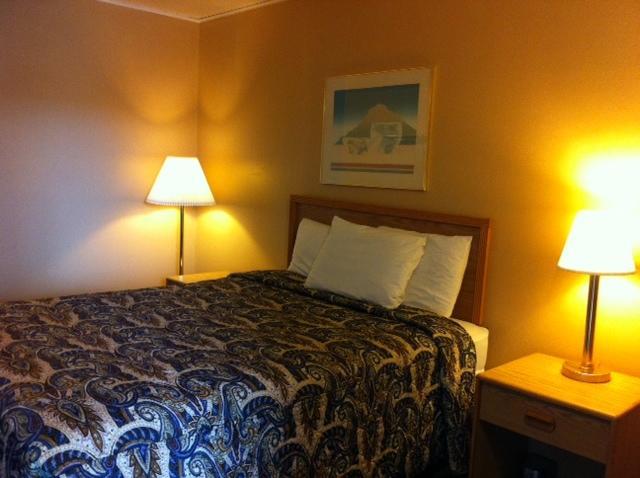 Silver Spur Motel Lander Ngoại thất bức ảnh